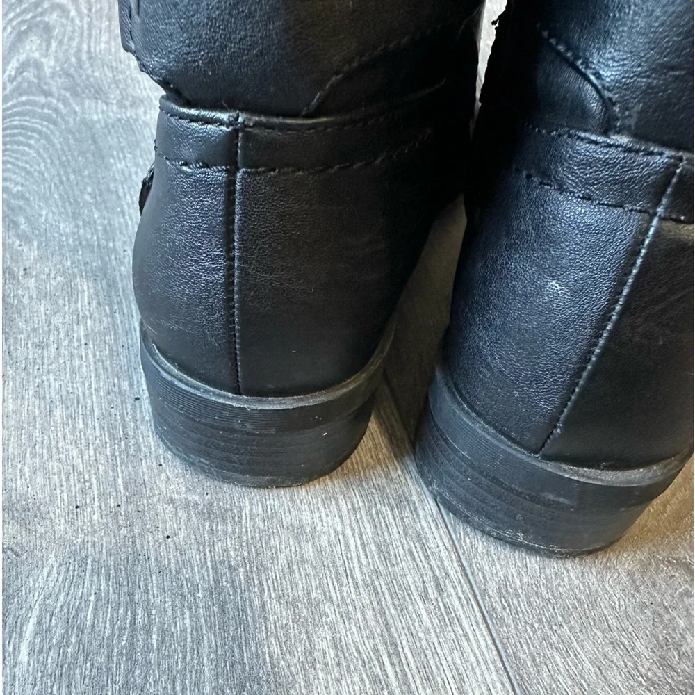 Guess Boots - Picture 8 of 11